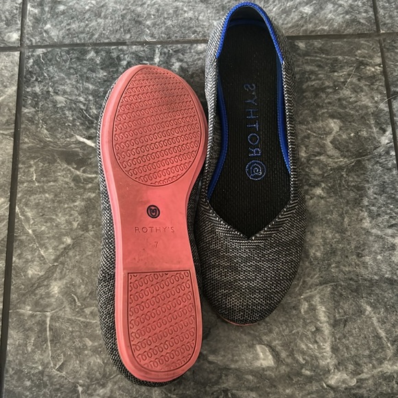 Gray/black Rothy’s. - Picture 2 of 2